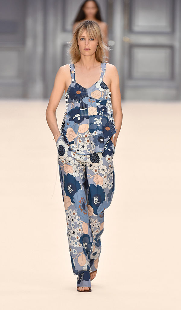 Chloé Official Website / Designer clothes, bags, fragrance