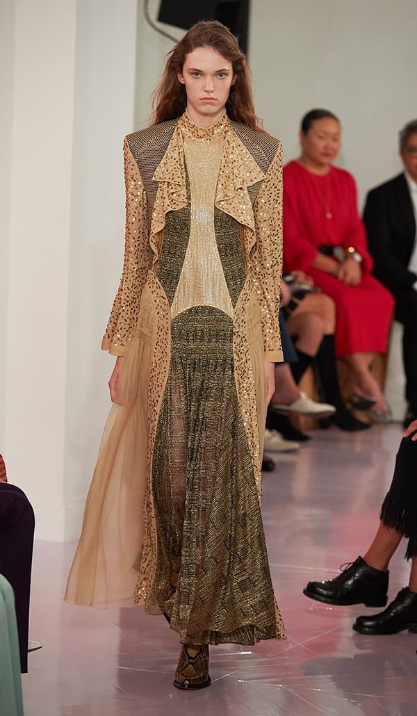 Chloé Official Website / Designer clothes, bags, fragrance