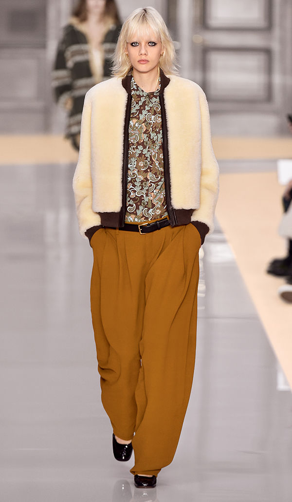 Chloé Official Website / Designer clothes, bags, fragrance