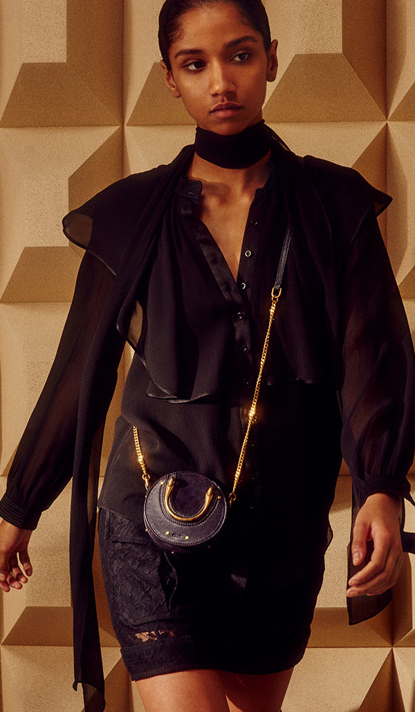 Chloé Official Website / Designer clothes, bags, fragrance