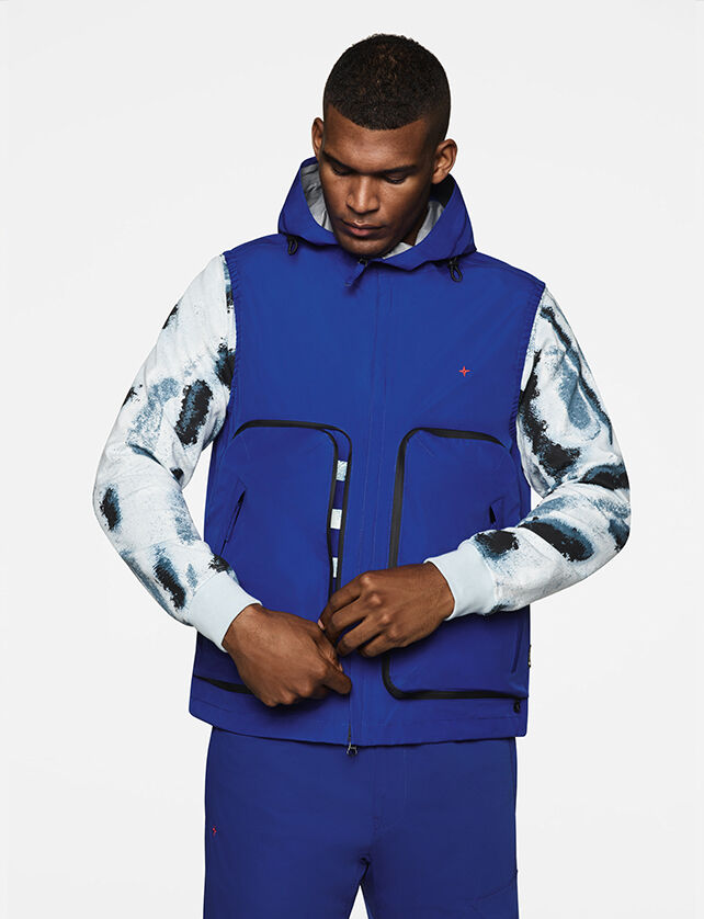 Nike x stone sales island vest