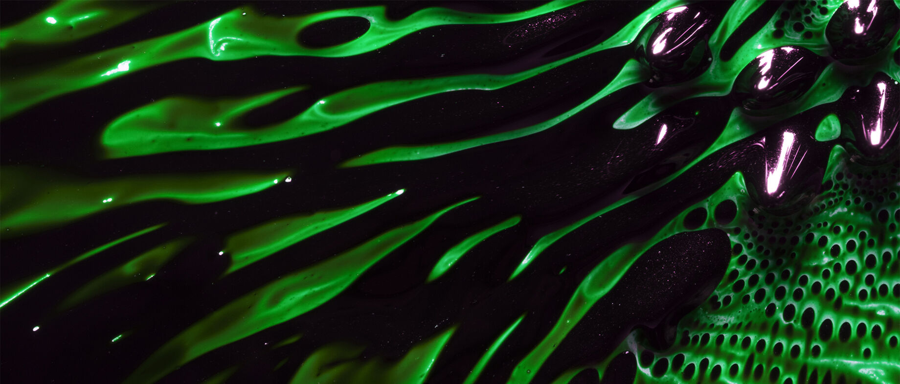 Abstract pattern in black and green.
